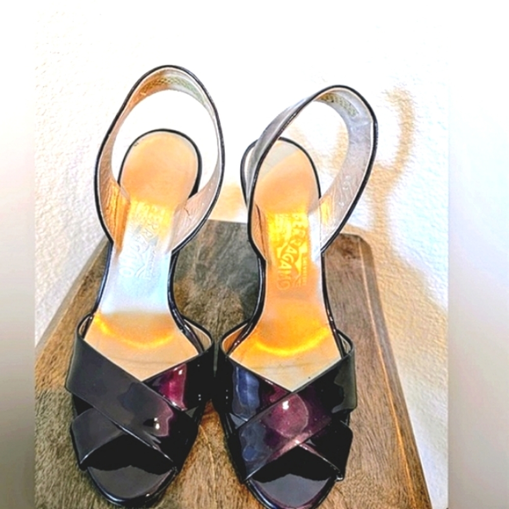 SALVATORE FERRAGAMO PURPLE PATENT LEATHER SLINGBACK PUMPS HEELS 9 M